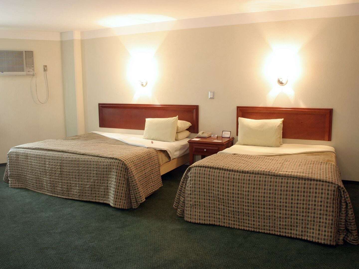 Hotel Mision León Esterno foto
