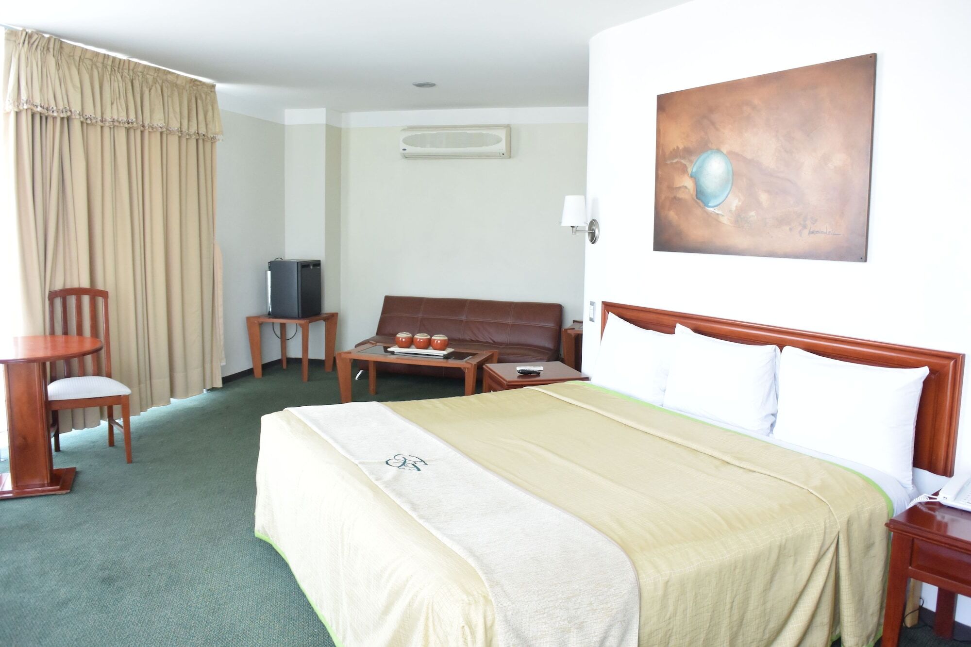Hotel Mision León Esterno foto